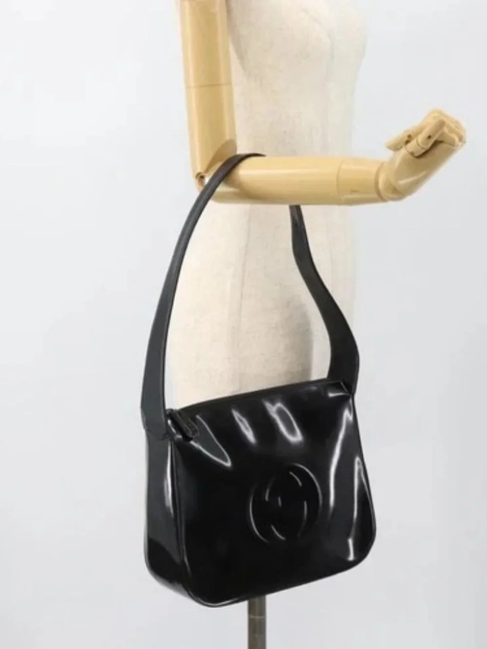 GUCCI Shoulder Bag Enamel Black 001 1364 1703 Auth 182536 - Picture 14 of 16